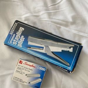 Premium bostitch stapling plier with bonus box of swingline staples